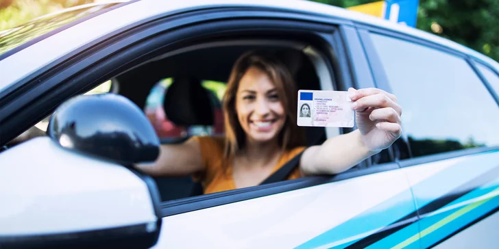 Rezervace autoškoly: řidičské oprávnění sk. B na manuál i automat