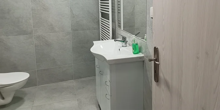 Hubnutí problematických partií nebo lifting obličeje