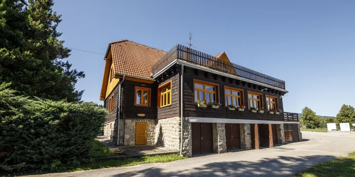Pobyt se snídaněmi v chatě na dosah Lipna a šumavského národního parku