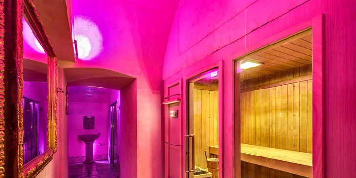 Luxusní 4* hotel v centru Říma: 1,3 km od Fontány di Trevi a 2,5 km od Kolosea
