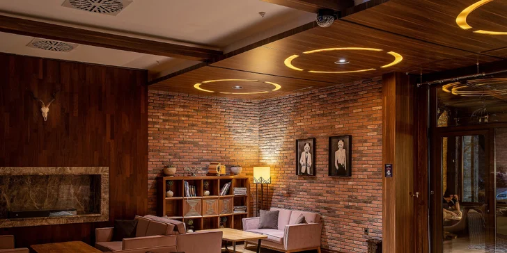 5* turecký hotel Das 3917 přímo u lyžařského střediska: polopenze, krytý bazén, letenka i bodový skipas