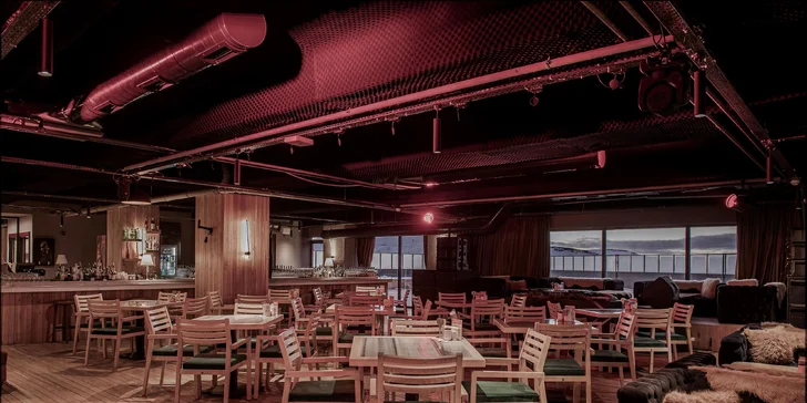 5* turecký hotel Das 3917 přímo u lyžařského střediska: polopenze, krytý bazén, letenka i bodový skipas