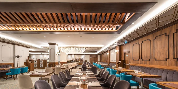 5* turecký hotel Das 3917 přímo u lyžařského střediska: polopenze, krytý bazén, letenka i bodový skipas