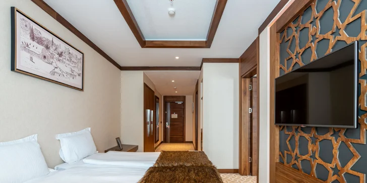 5* turecký hotel Das 3917 přímo u lyžařského střediska: polopenze, krytý bazén, letenka i bodový skipas