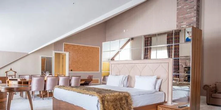 5* turecký hotel Das 3917 přímo u lyžařského střediska: polopenze, krytý bazén, letenka i bodový skipas
