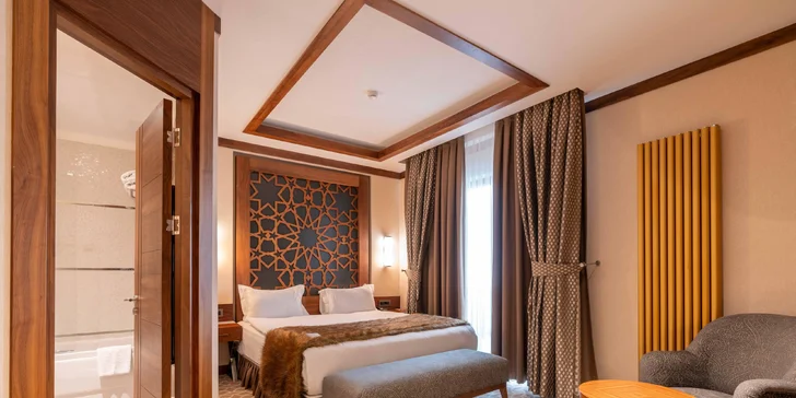 5* turecký hotel Das 3917 přímo u lyžařského střediska: polopenze, krytý bazén, letenka i bodový skipas