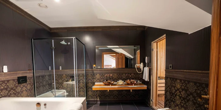 5* turecký hotel Das 3917 přímo u lyžařského střediska: polopenze, krytý bazén, letenka i bodový skipas