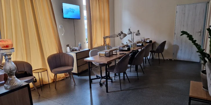 Kouzelný pohled: Úprava a laminace obočí i lash lifting vč. barvení