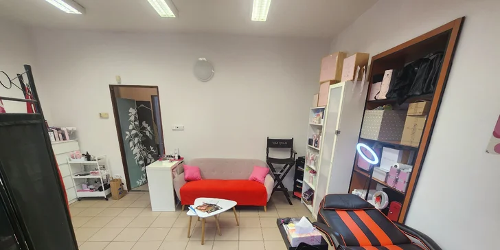 Prodloužení a zahuštění řas metodou Volume 4D-8D