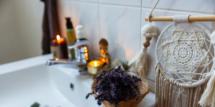 Relaxační masáž i ceremoniál inspirovaný živly: masáž, kosmetická péče i zábal nebo peeling