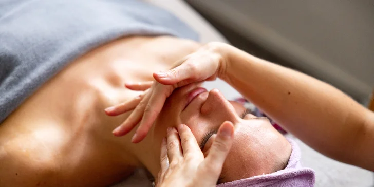 Relaxační masáž i ceremoniál inspirovaný živly: masáž, kosmetická péče i zábal nebo peeling