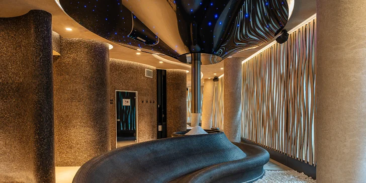 Spa resort u Baltu: snídaně, 5 druhů saun, vyhřáté bazény i jacuzzi, akce 2 děti zdarma