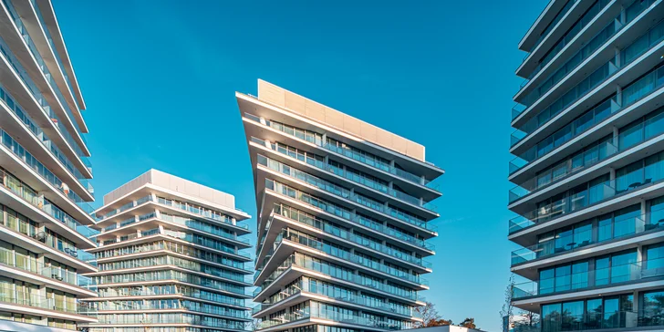 Spa resort u Baltu: snídaně, 5 druhů saun, vyhřáté bazény i jacuzzi, akce 2 děti zdarma