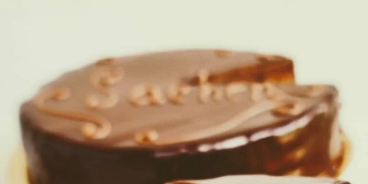 Online kurzy pečení z dílny Sweet Flow: kváskový chleba, Sacher dort i křehké kremrole