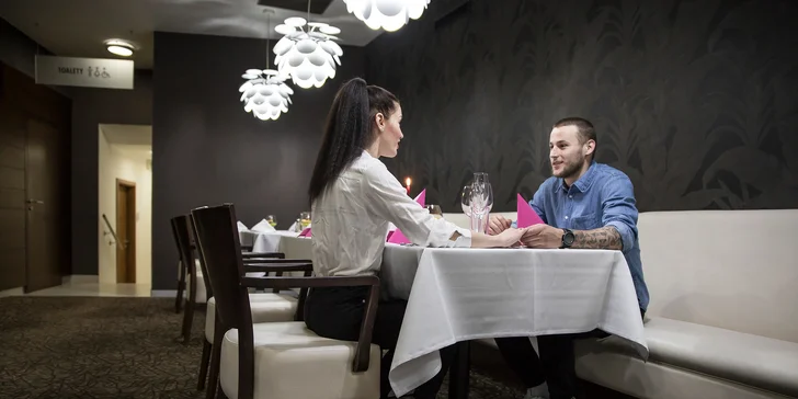 Užijte si tu krásný romantický večer.