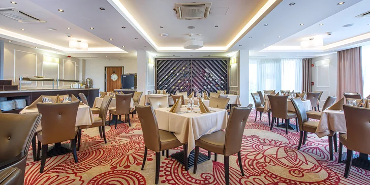 4* hotel v Maďarsku: snídaně či polopenze, wellness i výhodné nákupy v blízkém outletu