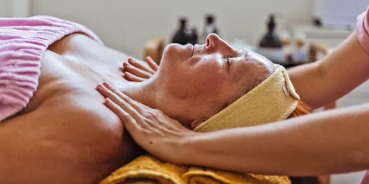 Relaxační masáž i ceremoniál inspirovaný živly: masáž, kosmetická péče i zábal nebo peeling