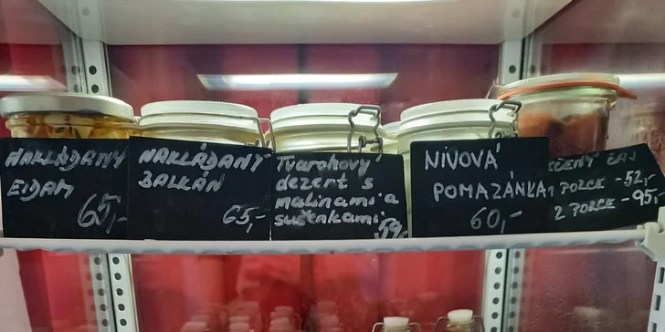 Otevřený voucher na dárkové balíčky, kávu, dezerty, koktejly a jídla z nabídky CAFE59