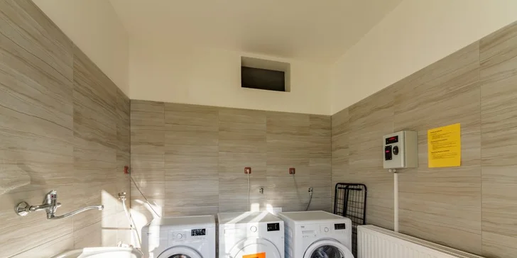 Pobyt na břehu Lipna pro dva či pro rodinu v moderních pokojích se snídaní