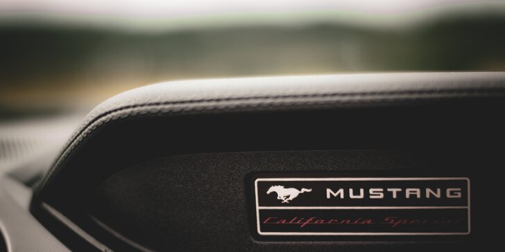 Zážitková jízda s Fordem Mustang California Special 5.0 V8 na 12 až 72 hodin