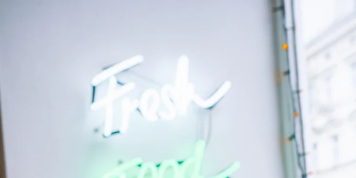 Smoothie dle výběru pro 1 nebo 2 osoby: čerstvé ovoce, matcha, chia i rostlinné mléko
