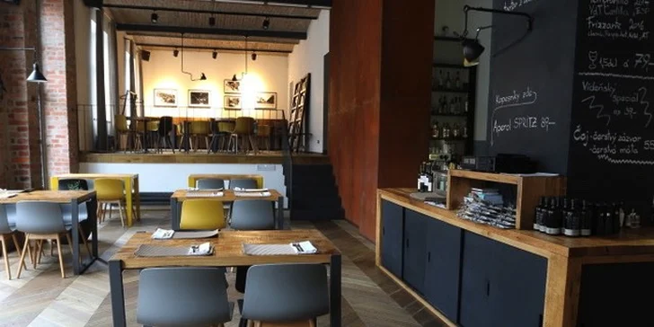 Otevřený voucher na cokoli z nabídky Hotel City City a Loft Restaurant v hodnotě 500–2000 Kč