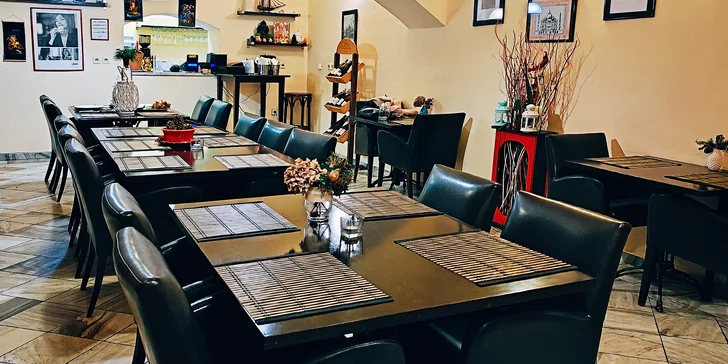 Otevřené vouchery v hodnotě 500-1000 Kč na jídlo z indicko-nepálské restaurace
