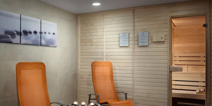 Pobyt v glamour hotelu Cosmopolitan v centru Prahy a snídaně u Zdeňka Pohlreicha