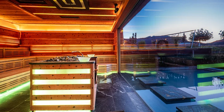 Krásný hotel v Rakousku hned u sjezdovky: polopenze plus, parádní wellness, herny pro děti