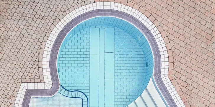 Krásný hotel v Rakousku: polopenze, parádní wellness, herny pro děti a karta výhod