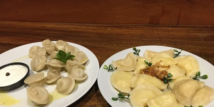 Ukrajinské speciality: domácí pelmeně a vareniky pro 2 osoby na Vinohradech