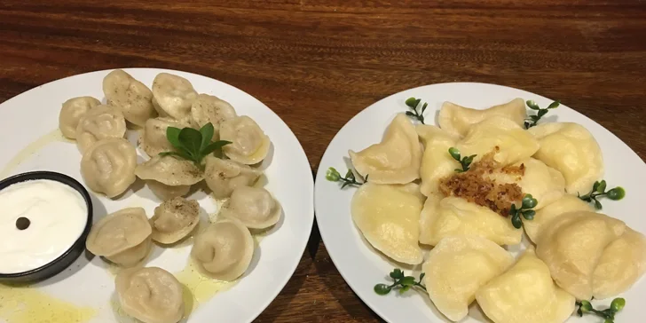 Ukrajinské speciality: domácí pelmeně a vareniky pro 2 osoby na Vinohradech
