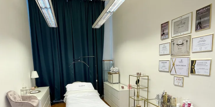 Mikrojehličková mezoterapie i chemický peeling Medik8