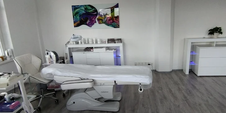 Pro podmanivý výraz: úprava a barvení obočí včetně odstranění chloupků nad rtem