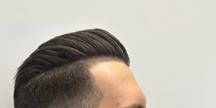 7Barber & Salon: balíčky se střihem, úpravou vousů i pomádou z USA