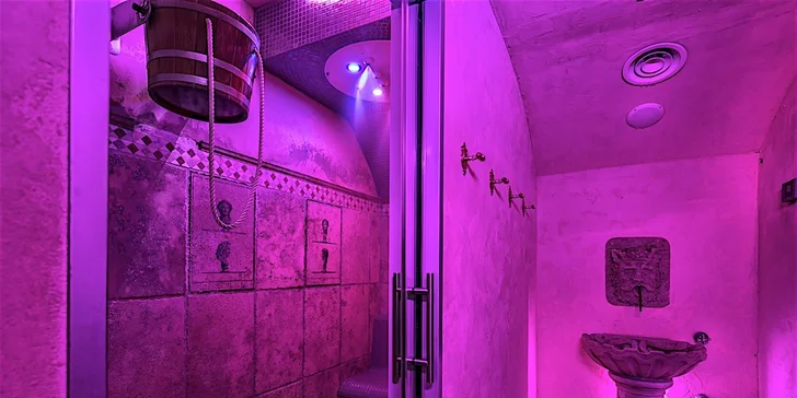 Luxusní 4* hotel v centru Říma: 1,3 km od Fontány di Trevi a 2,5 km od Kolosea