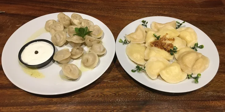 Ukrajinské speciality: domácí pelmeně a vareniky pro 2 osoby na Vinohradech