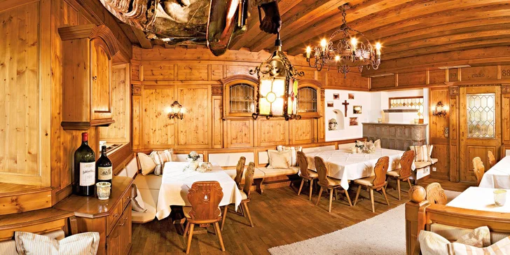 Tyrolské Alpy s polopenzí, neomezeným wellness a turistickou kartou