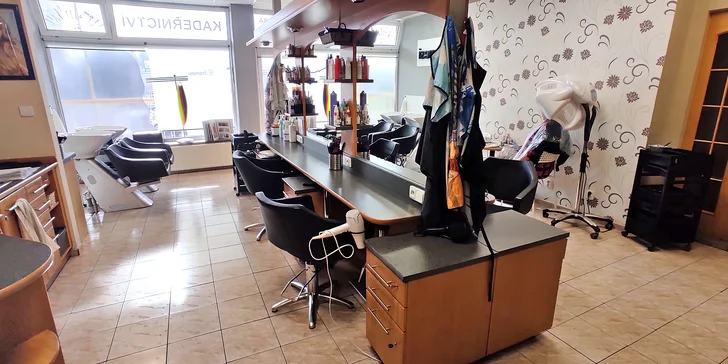 Dámský střih: barva, střih, hloubková kúra i keratin pro krátké, polodlouhé a dlouhé vlasy