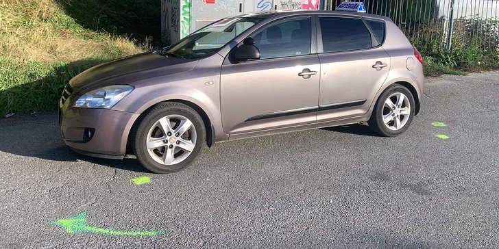Kondiční nebo zdokonalovací jízdy po Brně: až 5x 45 minut pro větší jistotu za volantem