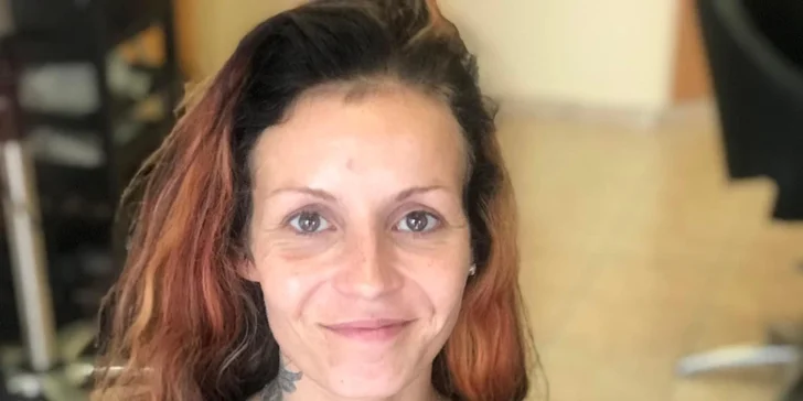 Proměna, s níž rozkvetete: make-up, sestřih, kosmetika i lehké občerstvení