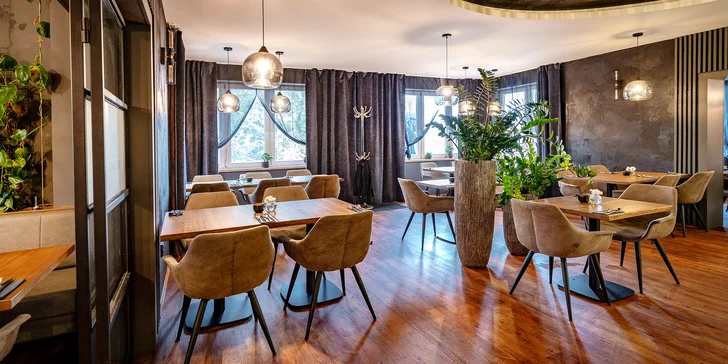 7chodové degustační menu v krásné restauraci pro 2 osoby: humr, steak i čokoládový fondant