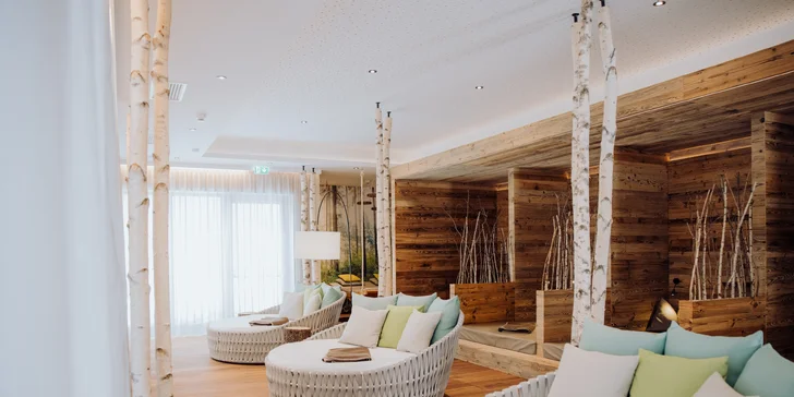Dovolená v Rakousku: 4* hotel pod sjezdovkou, neomezený wellness, polopenze vč. svačiny, karta plná slev