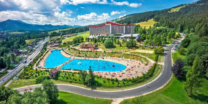 Relax v polských Tatrách: snídaně či polopenze, neomezeně bazény i wellness, obří dětská herna