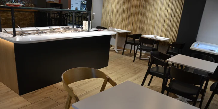 All you can eat v asijském bistru u O2 arény: krevety, sushi, sečuánské kuře i tofu a jiné dobroty
