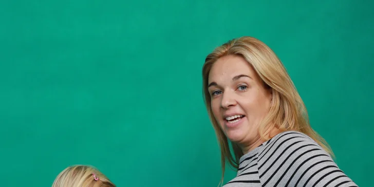 Těhotenské či rodinné focení až pro 5 osob i s domácím mazlíčkem