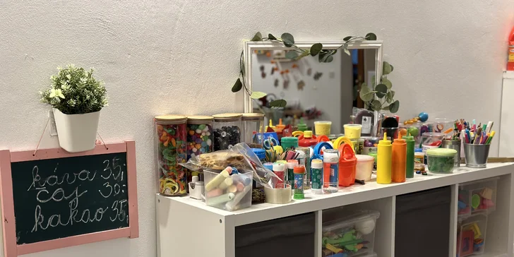 1 hodina tvoření a dovádění v ateliéru Fairy Play pro děti od 1 do 6 let