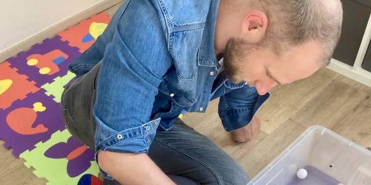 1 hodina tvoření a dovádění v ateliéru Fairy Play pro děti od 1 do 6 let
