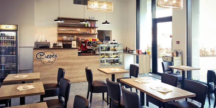 Sladká či slaná palačinka dle výběru a káva, horká čokoláda, limo nebo čaj pro 1-2 osoby