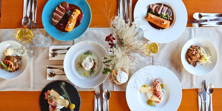 Degustační menu v golfovém resortu Ostravice: 5chodové menu s kachním prsem a vinným párováním pro 2 osoby